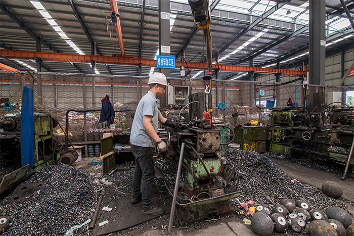 兴义网架配件-螺栓球加工车间