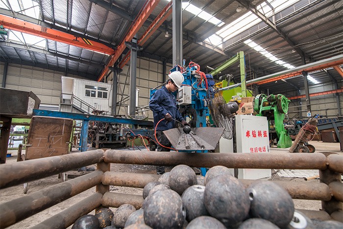 兴义网架配件-螺栓球加工车间